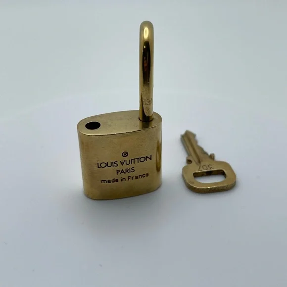 ✨LOUIS VUITTON ✨ Authentic Lock and Key #307 - Picture 5 of 7